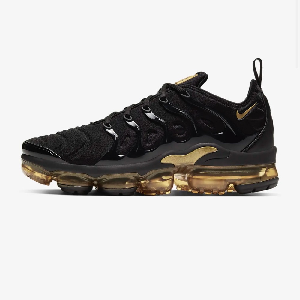 selling nike vapor maxes, color black, size 13 men’s - Picture 1 of 1